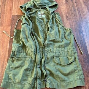 Mudd Green Cotton Vest